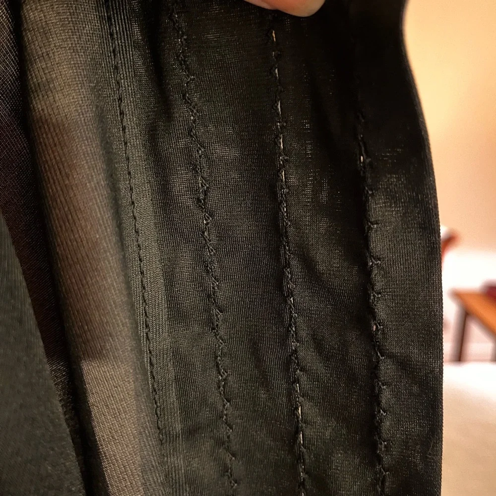 Vintage Mel-Lin Black Half Slip‎ with 3 Sectioned Bottom - Picture 4 of 6